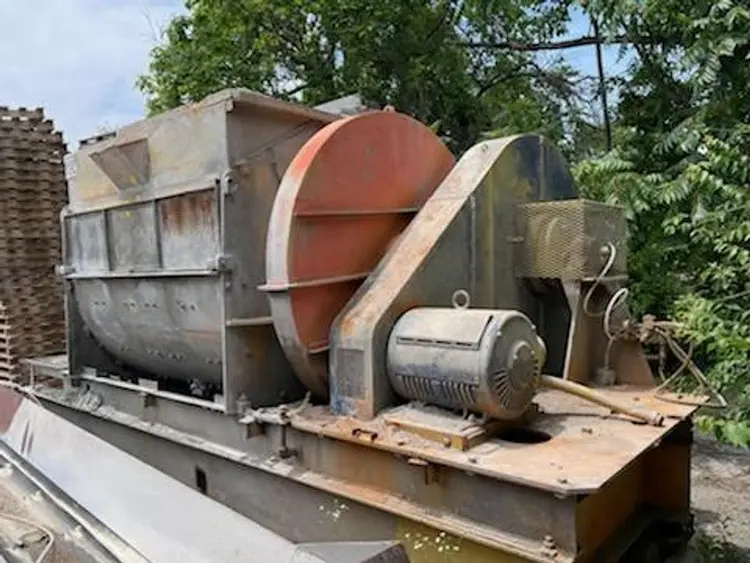 Used 1977 BESSER 80 CU.FT Horizontal Mixers Quebec CA | DIT Equip #1412416