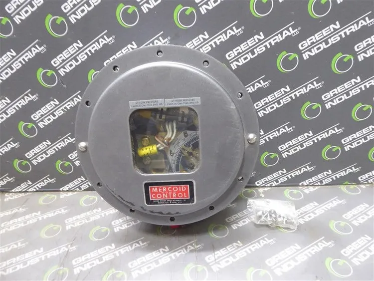 Used MERCOID CONTROL _UNKNOWN_ Pressure Switches | Green Industrial #682371