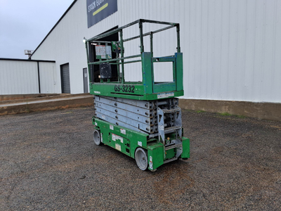 USED 2016 Genie GS-3232