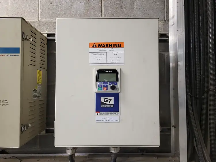 Used TOSHIBA VT130G7U6270 Switchgears British Columbia CA | Lenmark #240607