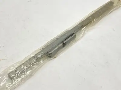 New | in-Stock THK SR LINEAR GUIDE BLOCKS ON 458MM RAIL Linear Guides | Maverick Industrial Sales #1105563