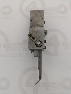 Used Universal Instruments Corporation Radial Insertion Head Assembly Miscellaneous PCB & SMT Equipment Michigan US | 4Tech USA #1540563