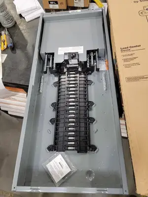 NEW SQUARE D CQO140M125C100