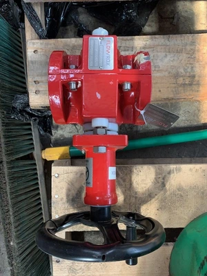 1" FlowRox Pinch Valve, Hand Wheel Operated, New Storeroom Spare