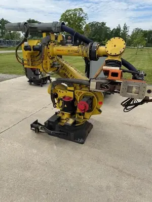 Used 2007 FANUC R2000IB/210F Robots Michigan US | Harbor Machinery Inc. #1280906