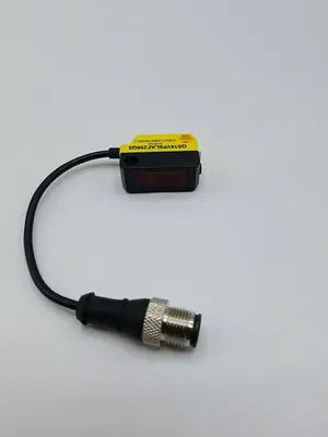 USED BANNER ENGINEERING BANNER QS18VP6LAF250Q5 WORLD-BEAM PHOTOELECTRIC SENSOR
