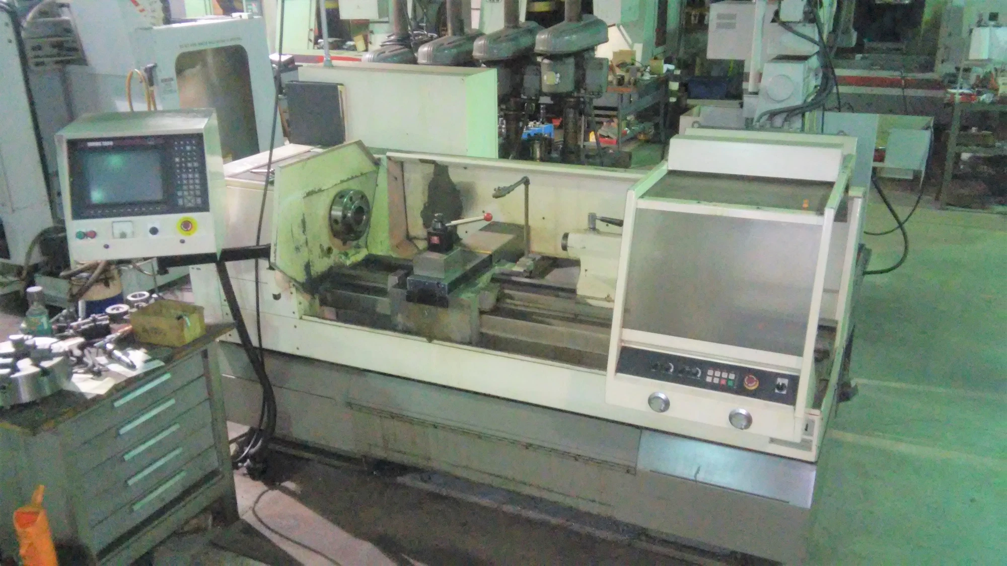 USED STANDARD MODERN FLAT BED CNC LATHE