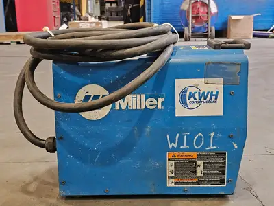 Used MILLER XMT 304 CC/CV Mig Welders British Columbia CA | Lenmark #1486871