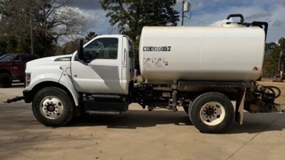 USED 2024 Ford F650-WT