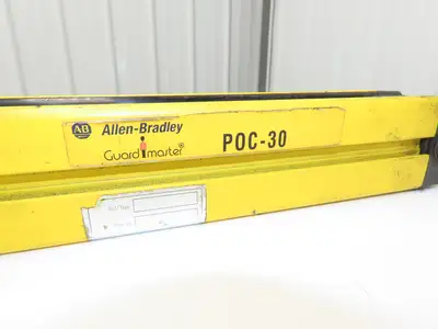 Allen Bradley 440L-R4D0750-N Guardmaster Safety Light Curtain Receiver P0C-30