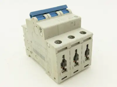Allen Bradley 1492-SPM3C100 Circuit Breaker 10A 3 Pole 480 VAC Ser D