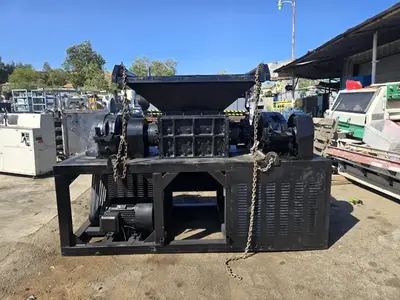 Kunjie, double shaft tire shredder, plastic / wood / cardboard recycling machine