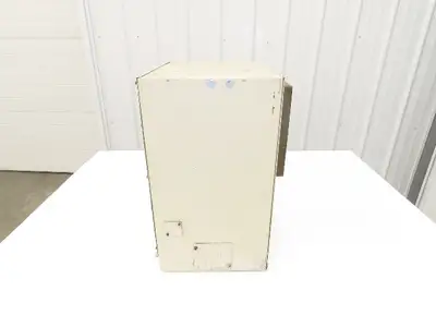 Yasnac JZNC-0P133 Operator Interface with Keyboard and CRT Monitor Panel