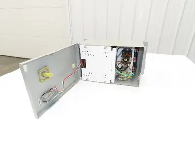 Daykin LTFS-15 Stepdown Power Transformer 3000VA HV 480 LV 120 Outlet 6.5A