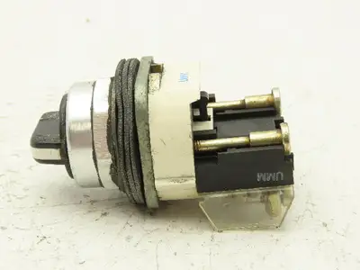 Allen Bradley 800T-J4 3 Position Spring Return From Left Selector Control Switch