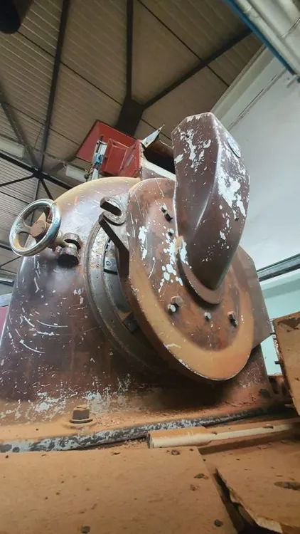 Used BAUERMEISTER UT32 Mills / Grinders PL | Perry Equipment #121708