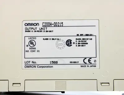 USED OMRON C200H-OD215