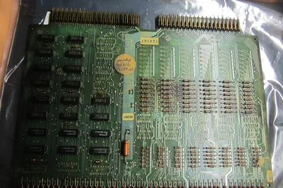 GE 44A294598G01 PC BOARD IC483 FOR SERIES 1050 USED
