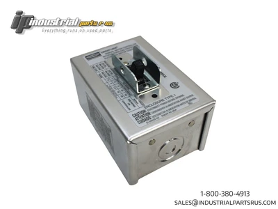 Hubbell HBL1379D 3 Pole Disconnect Switch w/ 1 Enclosure 30 amp 600V