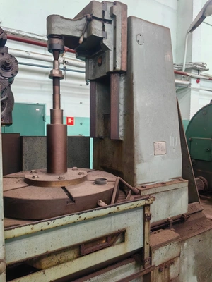 KOMSOMOLETZ Gear Hobber, in good used condition, POA