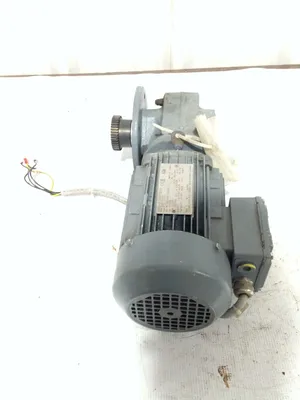 Sew-Eurodrive Type SF 37-DT80K4 0.55kW Gearmotor 1700/76RPM 22.50:1 3PH
