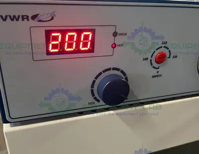 USED VWR 414004-584 VACUUM OVEN 25-200ºC, 120V W/ SHELVES