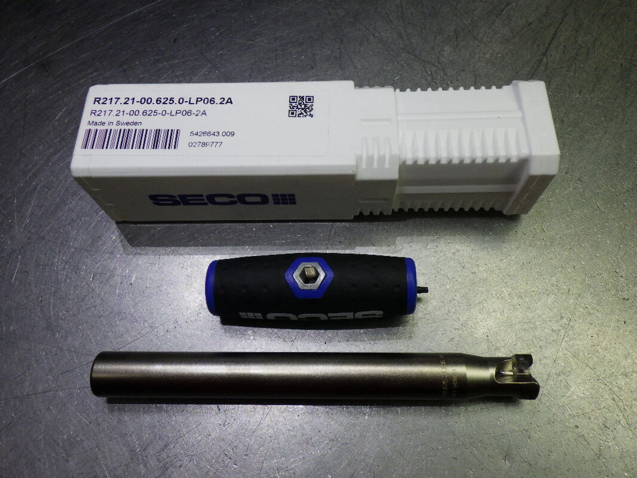 SECO 5/8" 2 Flute Coolant Thru Endmill R217.21-00.625.0-LP06.2A (LOC2756A)