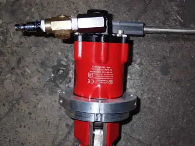 Chicago Pneumatic Pneumatic Rivet Squeezer