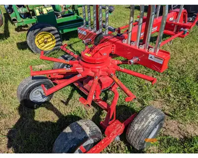 Used FARM KING _UNKNOWN_ Hay Rakes Iowa US | Keast Enterprises #1360264