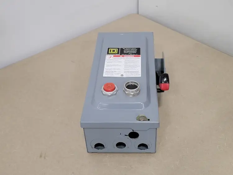 Used SQUARE D CHU361 Switchgears British Columbia CA | Lenmark #244476