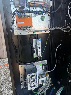 INGERSOLL RAND RS75I-A125 INGERSOL RAND RS75I-A125  2025  LOW HOURS 100 HP ROTARY SCREW AIR COMPRESSOR | Maurice Cohen (4)