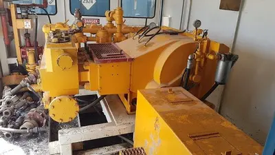 USED SJ PETRO SJ-300 TRIPLEX MUD PUMP