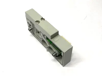 Used Numatics Pneumatic Manifold Block 1/8" w/ 256-152 Rev. G Double Z-Board Parts (Hydraulics and Pneumatics) Michigan US | Maverick Industrial Sales #1395125