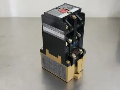 USED ALLEN-BRADLEY 700-P200A1