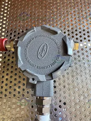 Used DWYER TTE-104-W TEMPERATURE TRANSMITTER 10-35 VDC Transducers California US | Equipment Lab #1437667
