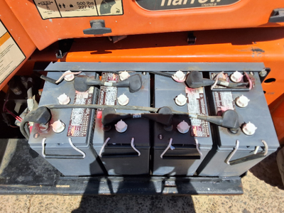 USED 2013 JLG E400AJPN