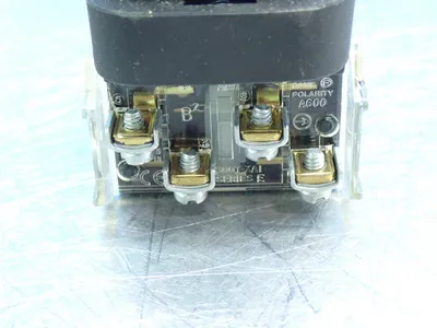 NEW ALLEN BRADLEY 800TFXP16RA1