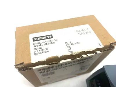 USED SIEMENS SIMATIC S7-1200 DIGITAL INPUT/OUTPUT MODULE SM1223