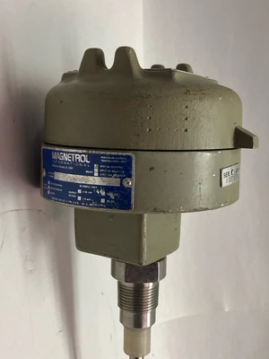 Used MAGNETROL 80-7082-302 Industrial Controls Ohio US | Surplus Asset Holdings #1507143