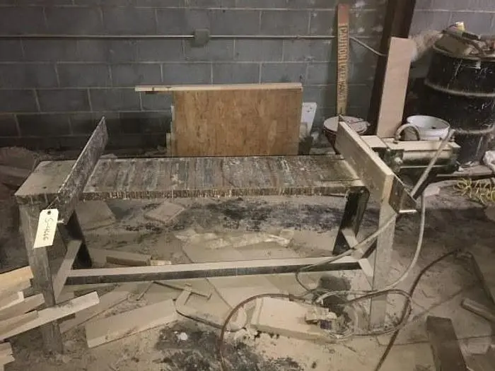 (2) ONE-WAY ASSEMBLY CLAMPS