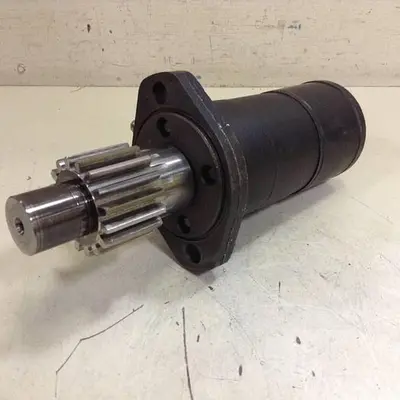 USED CHAR LYNN 101 2169 009