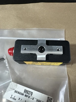 NEW Electronics iNC 999379