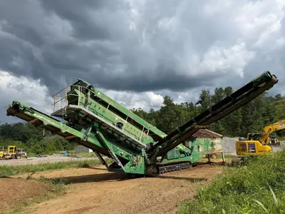 Used 2018 MCCLOSKEY S190 2DT Rectangular Screeners Tennessee US | Proxy Equipment #1426126