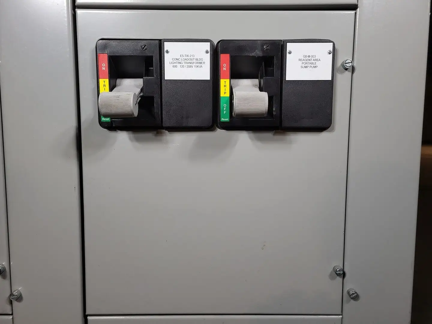 20/15A, 3 Pole, 600V Circuit Breaker HFD Bucket for Freedom 2100 MCC Frame