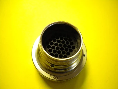 USED AMP 208472-3