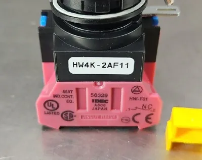 IDEC HW4K-2AF11 Key Switch. Loc 4E-17