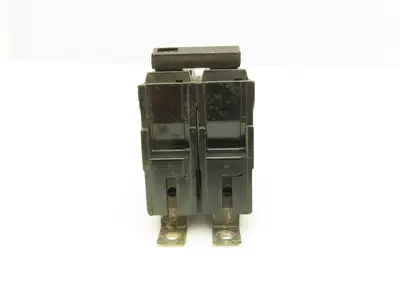 General Electric THQB2120 Bolt-On Circuit Breaker 20A 240V 2 Pole 1PH Lot of 7