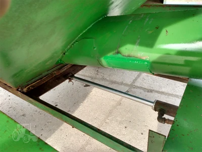 USED JOHN DEERE 1210A