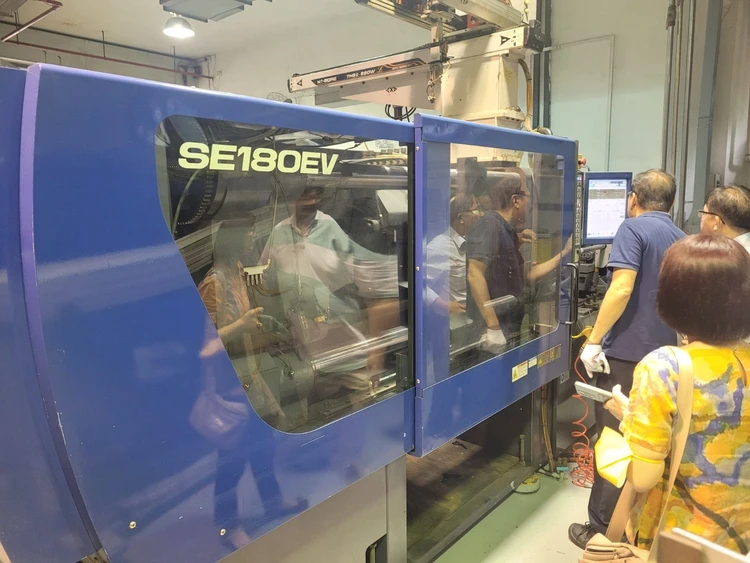 Used 2014 SUMITOMO SE180EV-C560 Injection Molding Machines Florida US | ESCOBAR TRADING, INC. #1328200