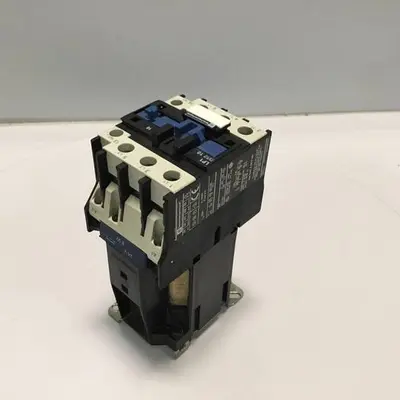 USED TELEMECANIQUE LP1D3210